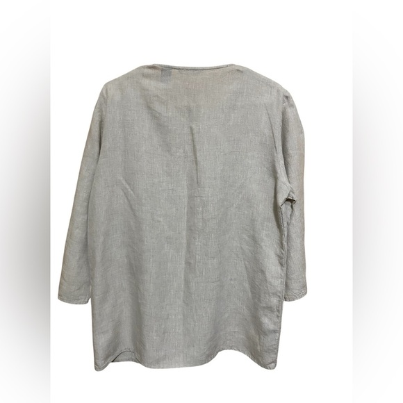 Liz Claiborne Linen, Tan, Embroidered Button Front Tunic Top, Size 14. - Picture 2 of 10